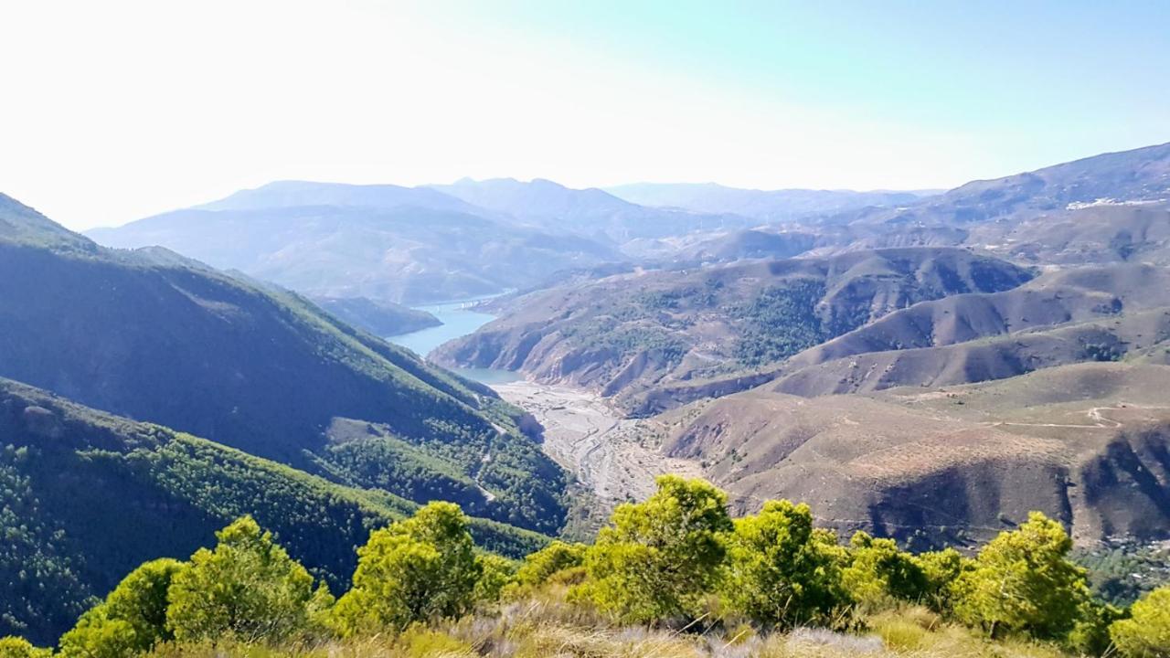 Готель Gateway To The Alpujarras, 'Cortijo Derry' Орхіва Екстер'єр фото